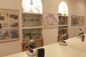 laboratorio-4-600x400